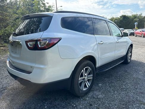 Used 2017 Chevrolet Traverse LT AWD/4WD image 8