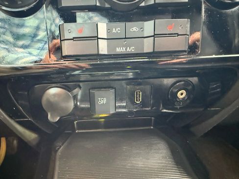 Used 2012 Ford Escape Limited image 12