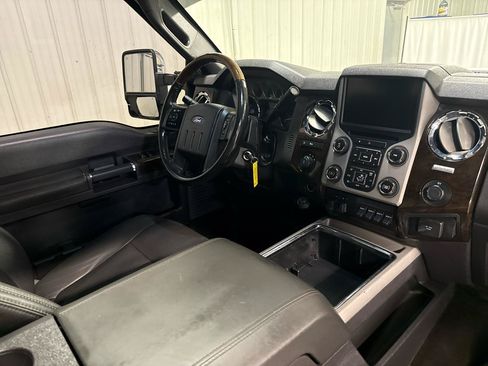 Used 2015 Ford F250 Platinum AWD/4WD image 17