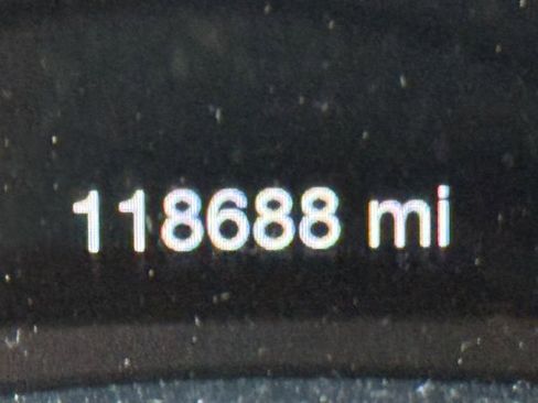 Used 2016 Jeep Grand Cherokee SRT image 7