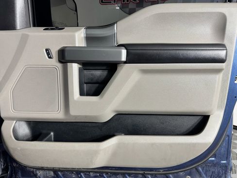 Used 2015 Ford F150 XLT w/ Equipment Group 301A Mid image 36