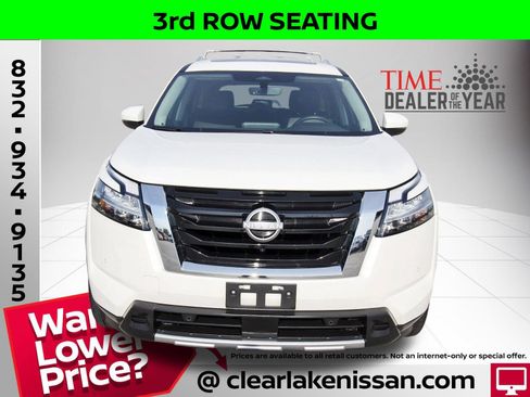 Used 2024 Nissan Pathfinder SL w/ SL Premium Package image 2