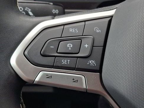 Used 2023 Volkswagen Tiguan SE w/ Panoramic Sunroof Package AWD/4WD image 21