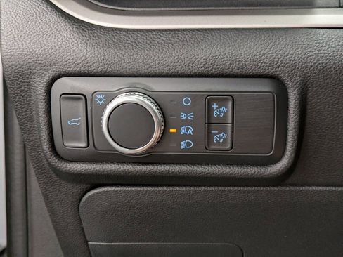 Used 2022 Ford Explorer XLT w/ Class IV Trailer Tow Package image 20