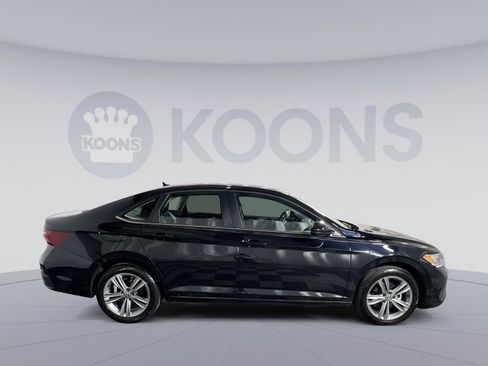 Used 2024 Volkswagen Jetta SE image 8