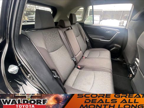 Used 2024 Toyota RAV4 XLE image 31