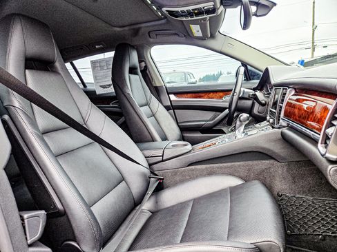 Used 2014 Porsche Panamera 4S image 14