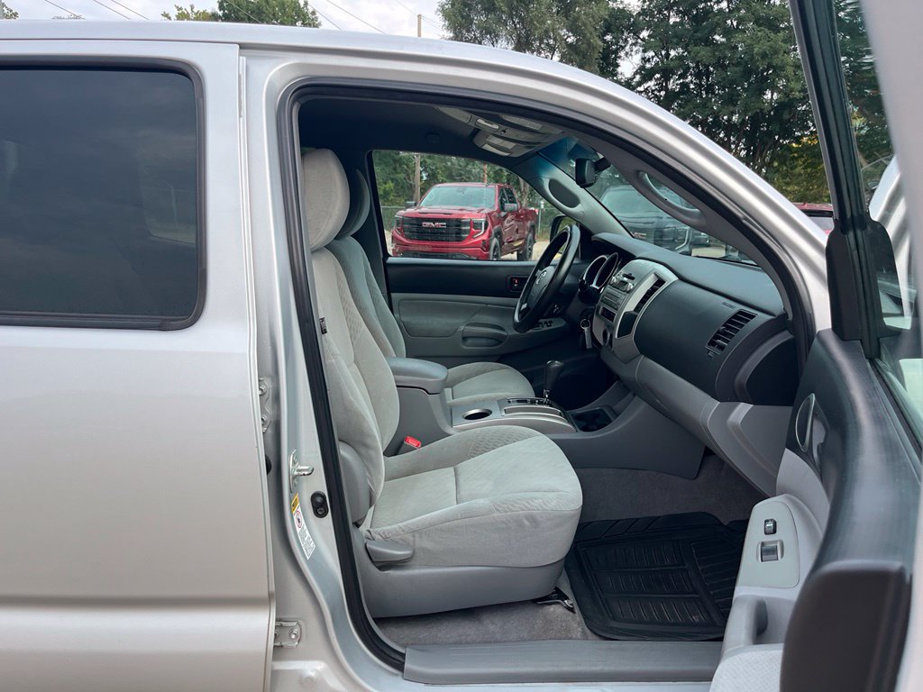 Used 2010 Toyota Tacoma 4x4 Double Cab image 36