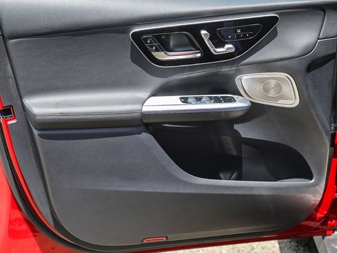 Certified 2026 Mercedes-Benz GLC 300 4MATIC image 18
