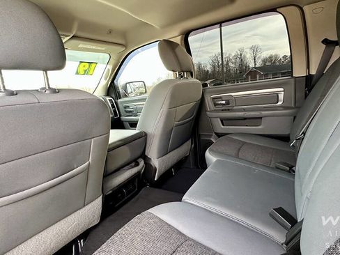Used 2019 RAM 1500 Classic SLT w/ Luxury Group image 15