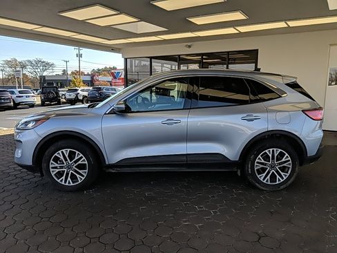 Certified 2022 Ford Escape SEL w/ Class II Trailer Tow Package image 8