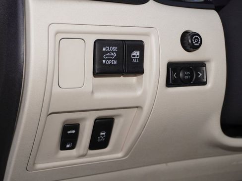 Used 2012 Lexus IS 250C image 28