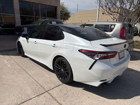 Used 2022 Toyota Camry XSE w/ Navigation Package image 7