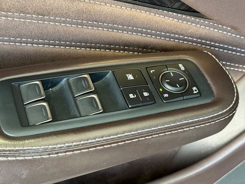 Used 2019 Lexus LS 500 w/ Interior Upgrade Package RWD image 13