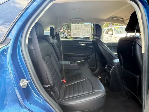 Used 2020 Ford Edge SEL w/ Convenience Package FWD image 17
