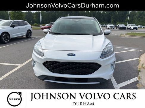Used 2020 Ford Escape Titanium w/ Titanium Premium Package 2.0 FWD image 25