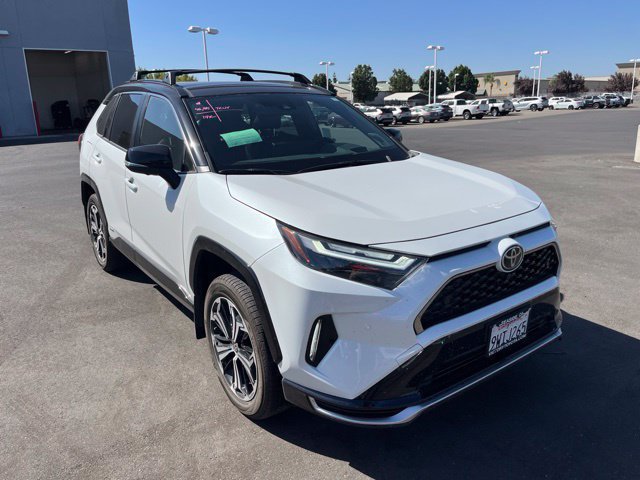 Used 2025 Toyota RAV4 XSE w/ Premium Package AWD/4WD image 1
