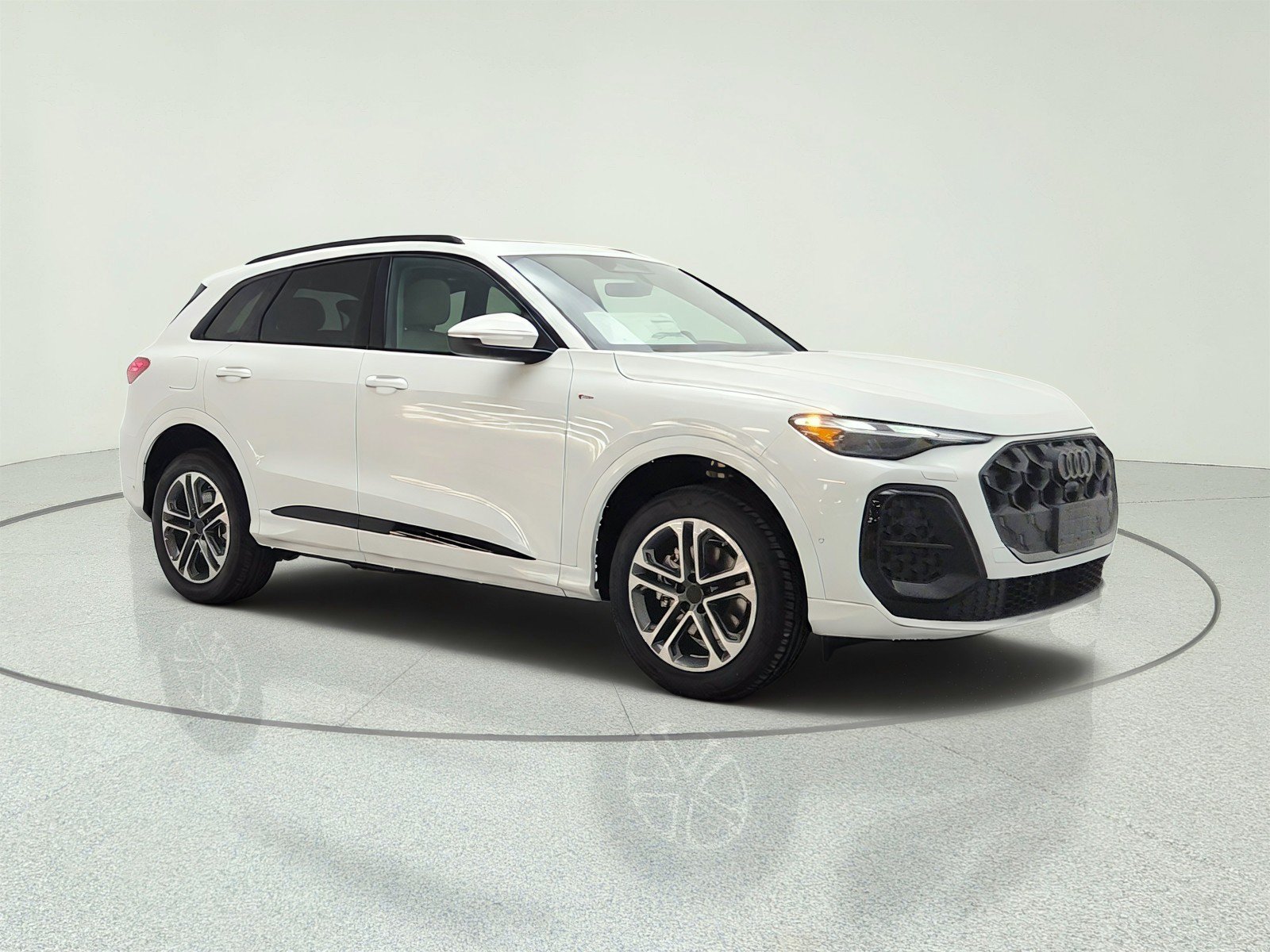 New 2026 Audi Q5 2.0T AWD/4WD image 3