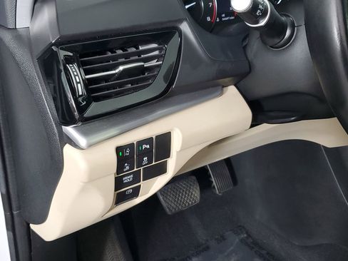 Used 2021 Acura RDX w/ Technology Package image 32