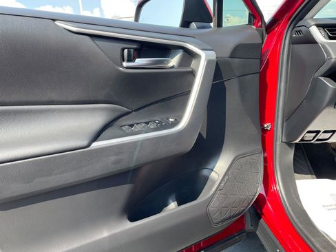 Certified 2022 Toyota RAV4 XLE image 18
