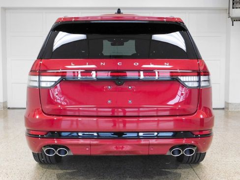 Used 2025 Lincoln Aviator Reserve w/ Equipment Group 201A image 7
