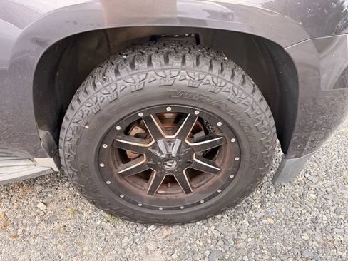 Used 2016 Chevrolet Tahoe LT RWD image 9