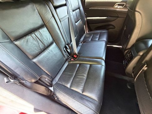 Used 2015 Jeep Grand Cherokee Limited AWD/4WD image 10