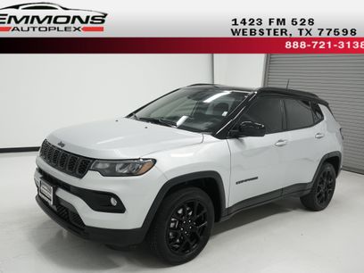 Used 2024 Jeep Compass Latitude w/ Sun and Sound Group