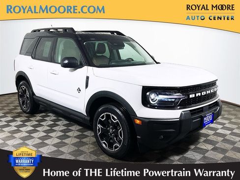Used 2025 Ford Bronco Sport Outer Banks AWD/4WD image 1