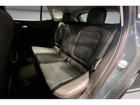 New 2026 Chevrolet Trax LT w/ LT Convenience Package FWD image 11