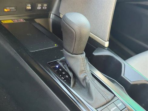 Used 2025 Toyota Camry LE w/ Convenience Package FWD image 22
