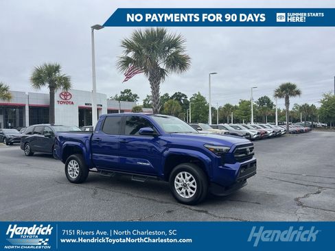 Used 2025 Toyota Tacoma SR5 AWD/4WD image 1