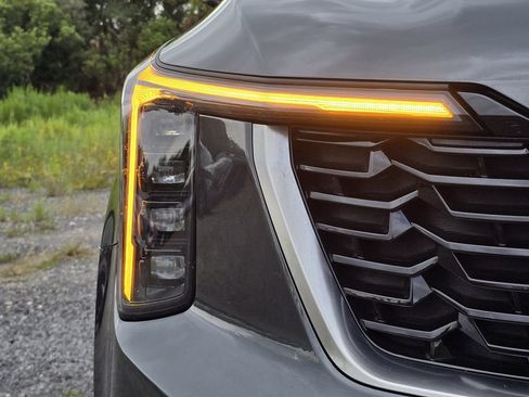 Certified 2025 Kia Sorento SX Prestige AWD/4WD image 12