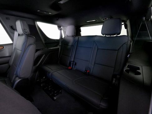 Used 2026 GMC Yukon Denali w/ Sun & Power Step Package image 16