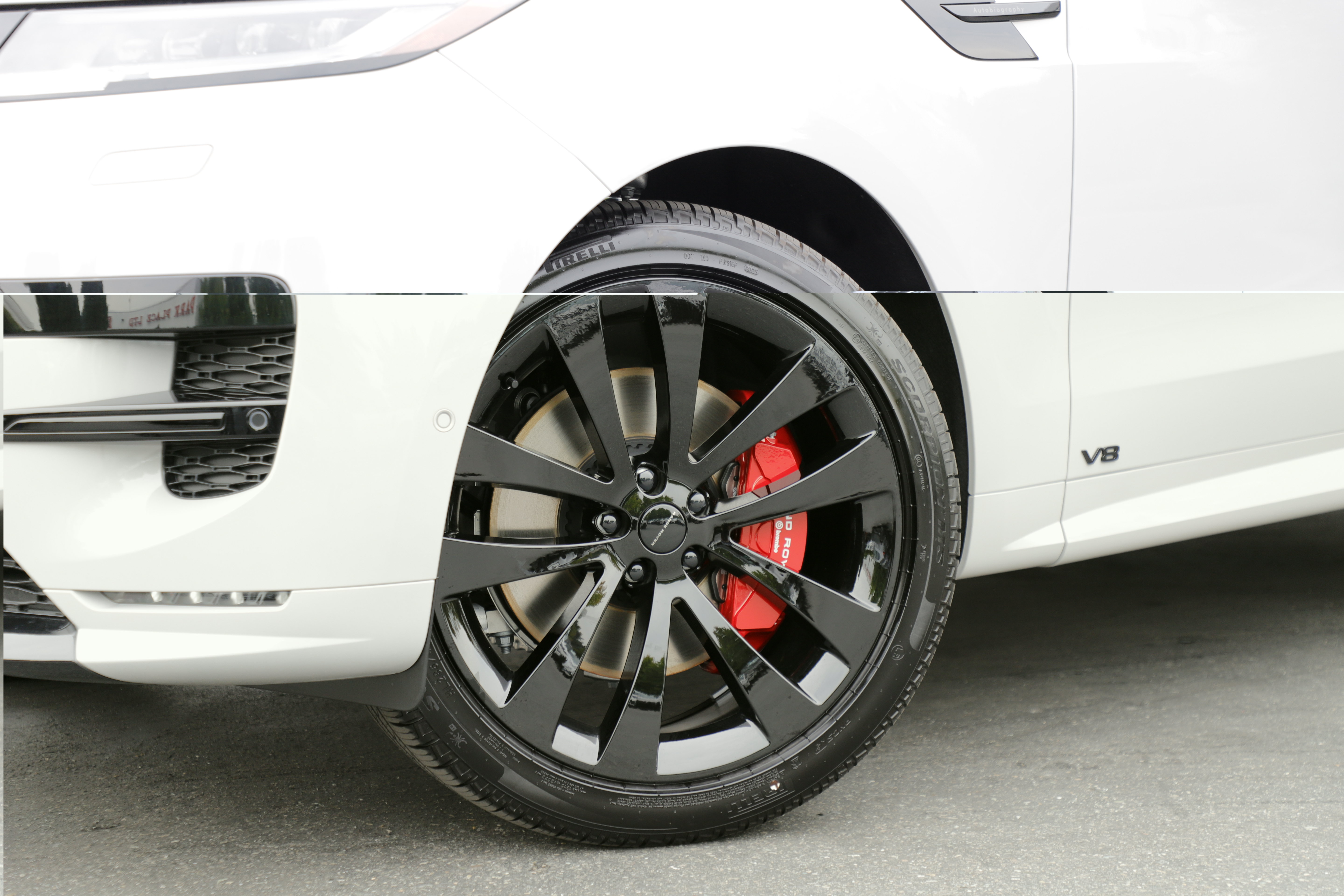 New 2026 Land Rover Range Rover Sport Autobiography AWD/4WD image 2