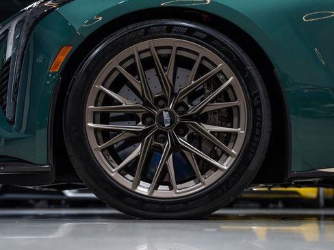 Used 2025 Cadillac CT5 V Blackwing w/ Precision Package image 11