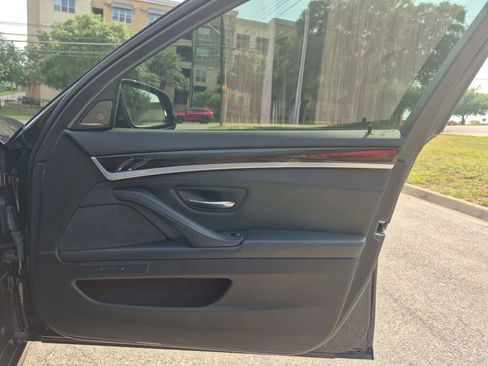 Used 2015 BMW 550i Sedan image 20
