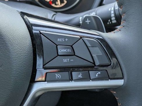 Used 2024 Nissan Altima 2.5 SR FWD image 25