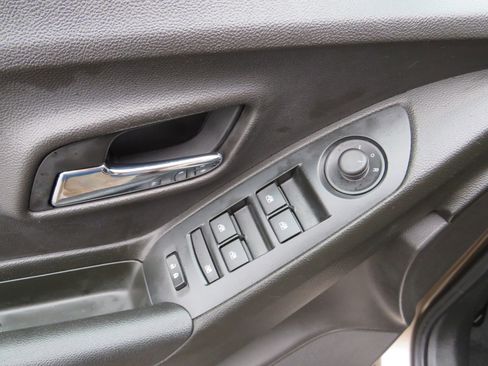 Used 2018 Chevrolet Trax LT w/ LT Convenience Package image 36