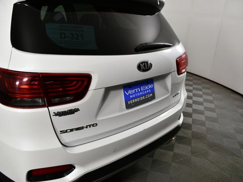 Used 2020 Kia Sorento EX image 15