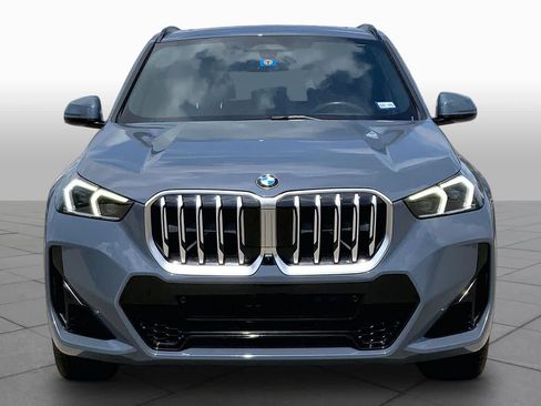 Used 2023 BMW X1 xDrive28i w/ Premium Package AWD/4WD image 3