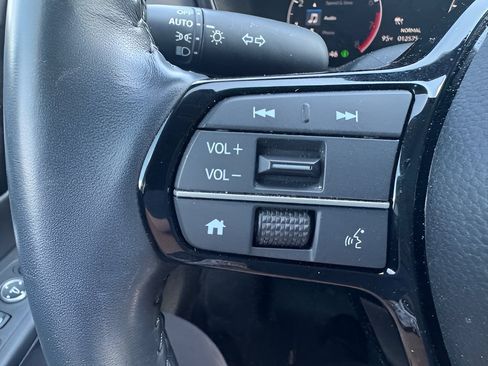 Used 2025 Honda CR-V EX-L image 27