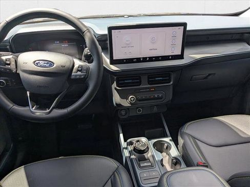 New 2025 Ford Maverick Lobo image 14