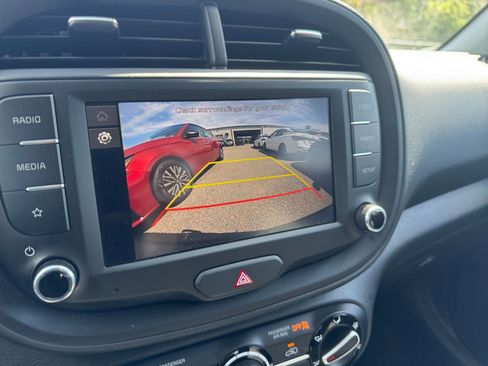 Used 2025 Kia Soul LX w/ LX Technology Package image 22