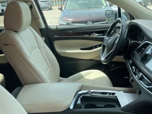 Used 2023 Buick Enclave Premium w/ Experience Buick Package image 8