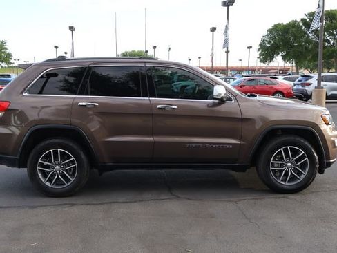Used 2018 Jeep Grand Cherokee Limited w/ Luxury Group II image 13