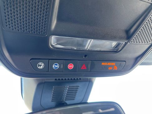 Used 2025 Chevrolet Equinox LT image 16