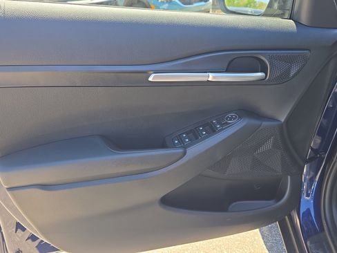 New 2026 Kia Seltos LX image 16