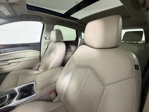Used 2012 Cadillac SRX Luxury FWD image 4