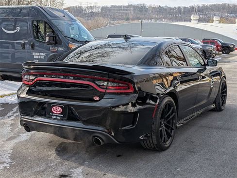 Used 2019 Dodge Charger Scat Pack w/ Daytona Edition Group image 3